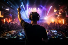 DJ