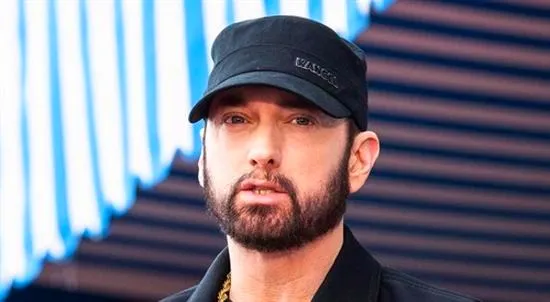 Ile zarabia Eminem? Odkryj zaskakujące fakty o jego dochodach miesięcznych