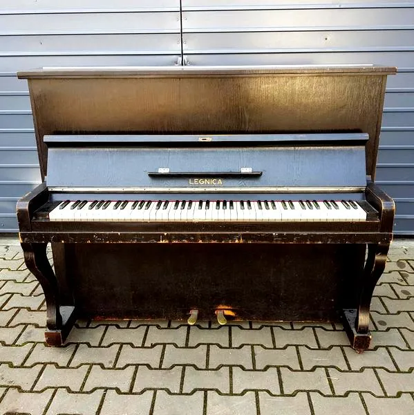Pianino Legnica